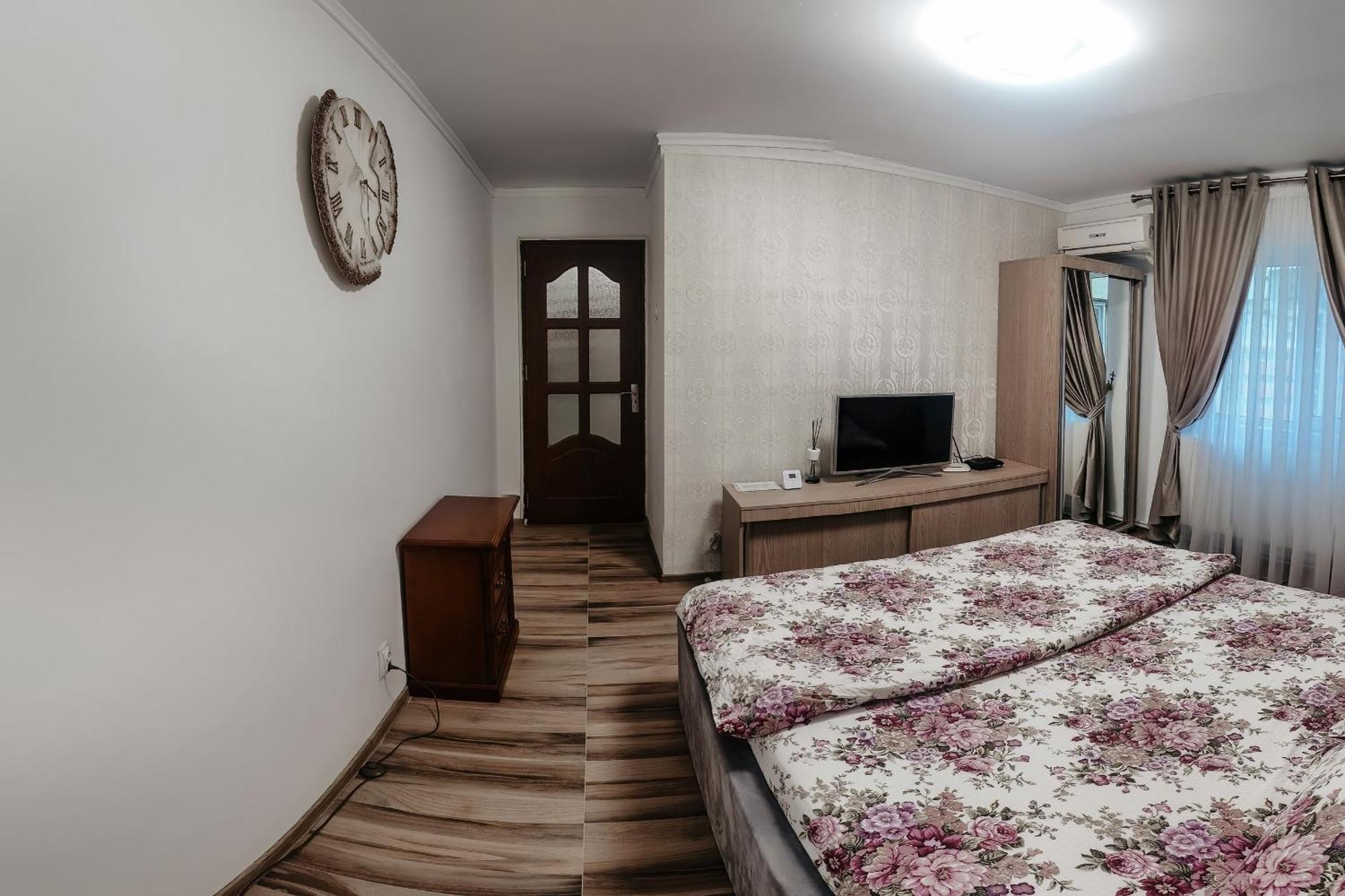 Luxury Radox Apartment Buzau City Center Ngoại thất bức ảnh